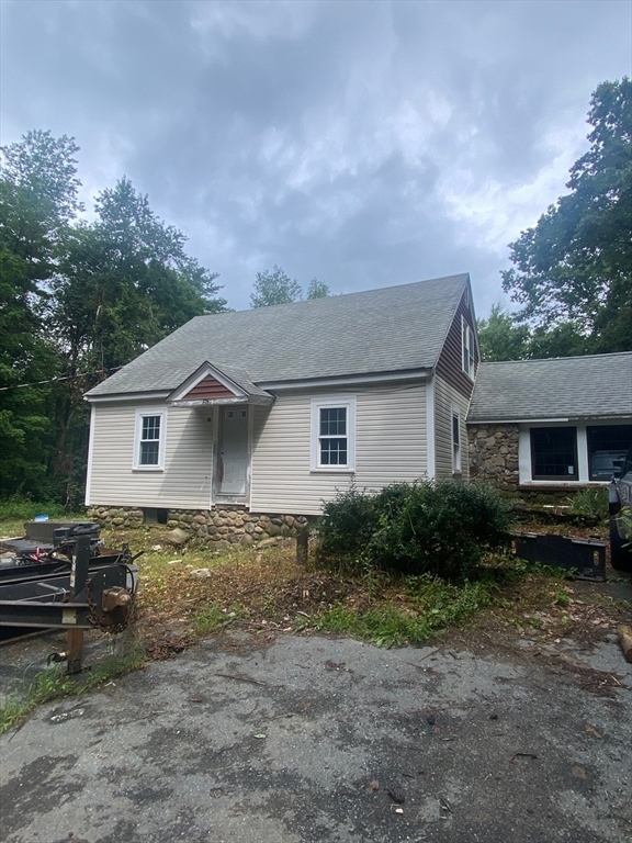 Property Photo:  299 Sheldon Rd  MA 01420 