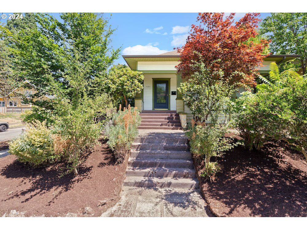 Property Photo:  5636 N Maryland Ave  OR 97217 