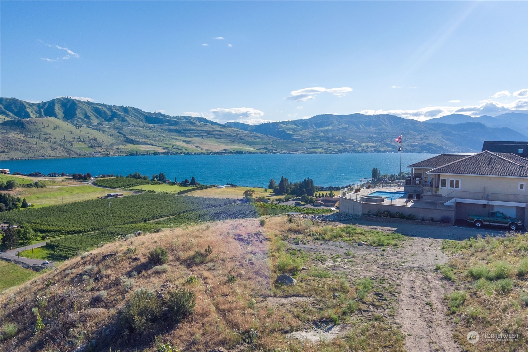 320 Orchard View Dr  Chelan WA 98816 photo