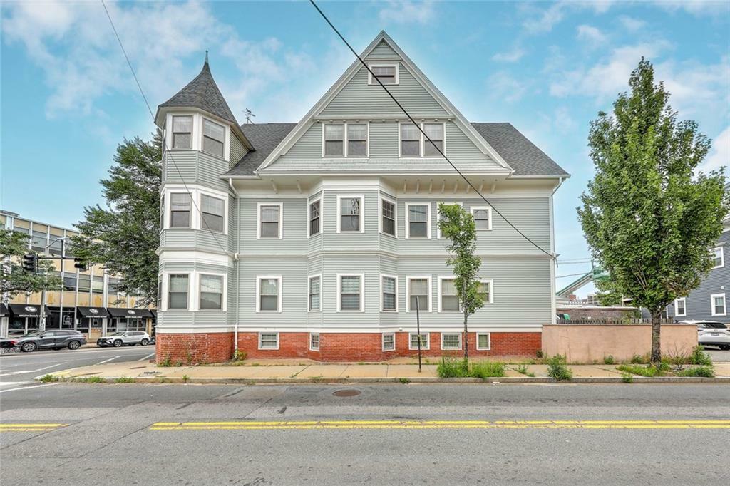 Property Photo:  156 Broadway Street 4  RI 02903 