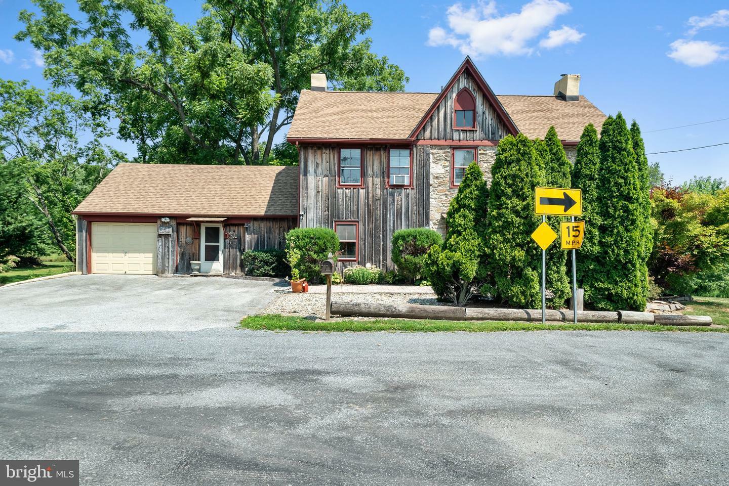 Property Photo:  1001 Hilton Road  PA 19320 