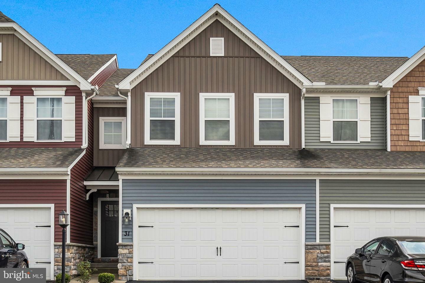 Property Photo:  31 Simon Court  PA 17050 