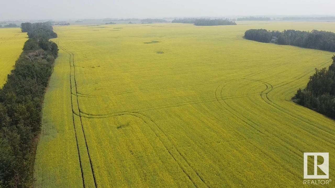 Photo de la propriété:  Hwy 2A And RR 245  AB T0C 1Z0 