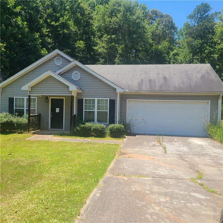 Property Photo: 144 Longstreet Circle GA 30054