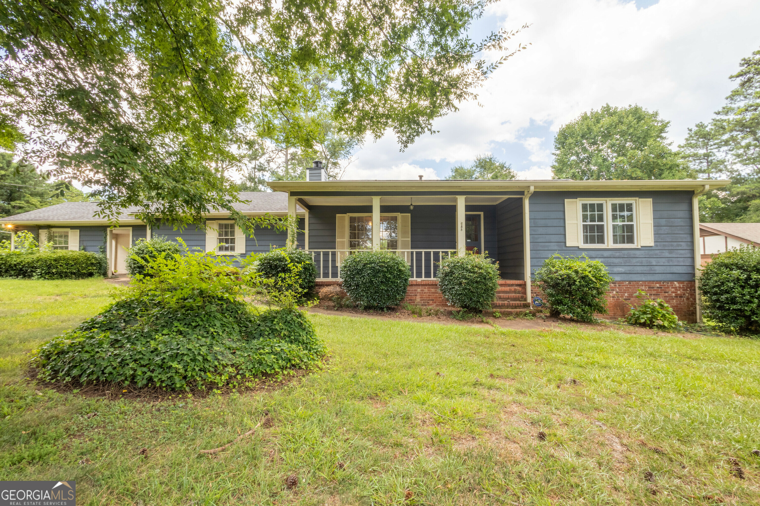 Property Photo:  688 Emerald Forest Circle  GA 30044 