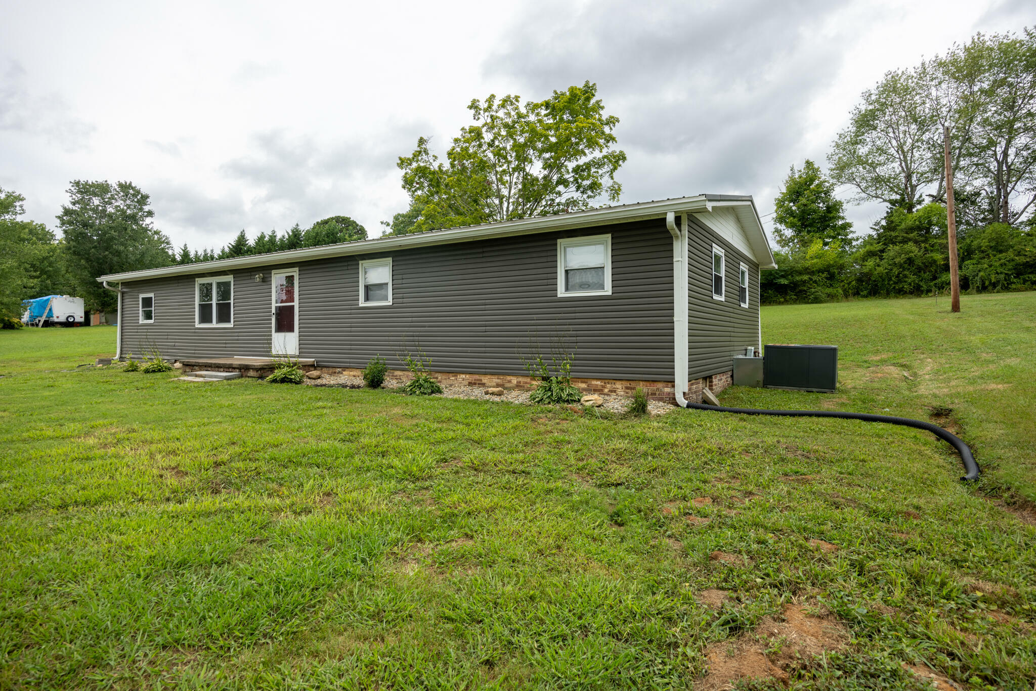 Property Photo:  136 County Road 510  TN 37329 