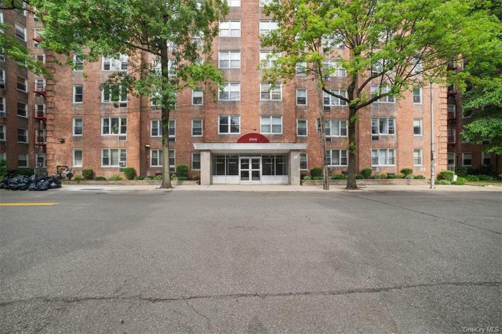 Property Photo: 5 Sadore Lane 2M NY 10710