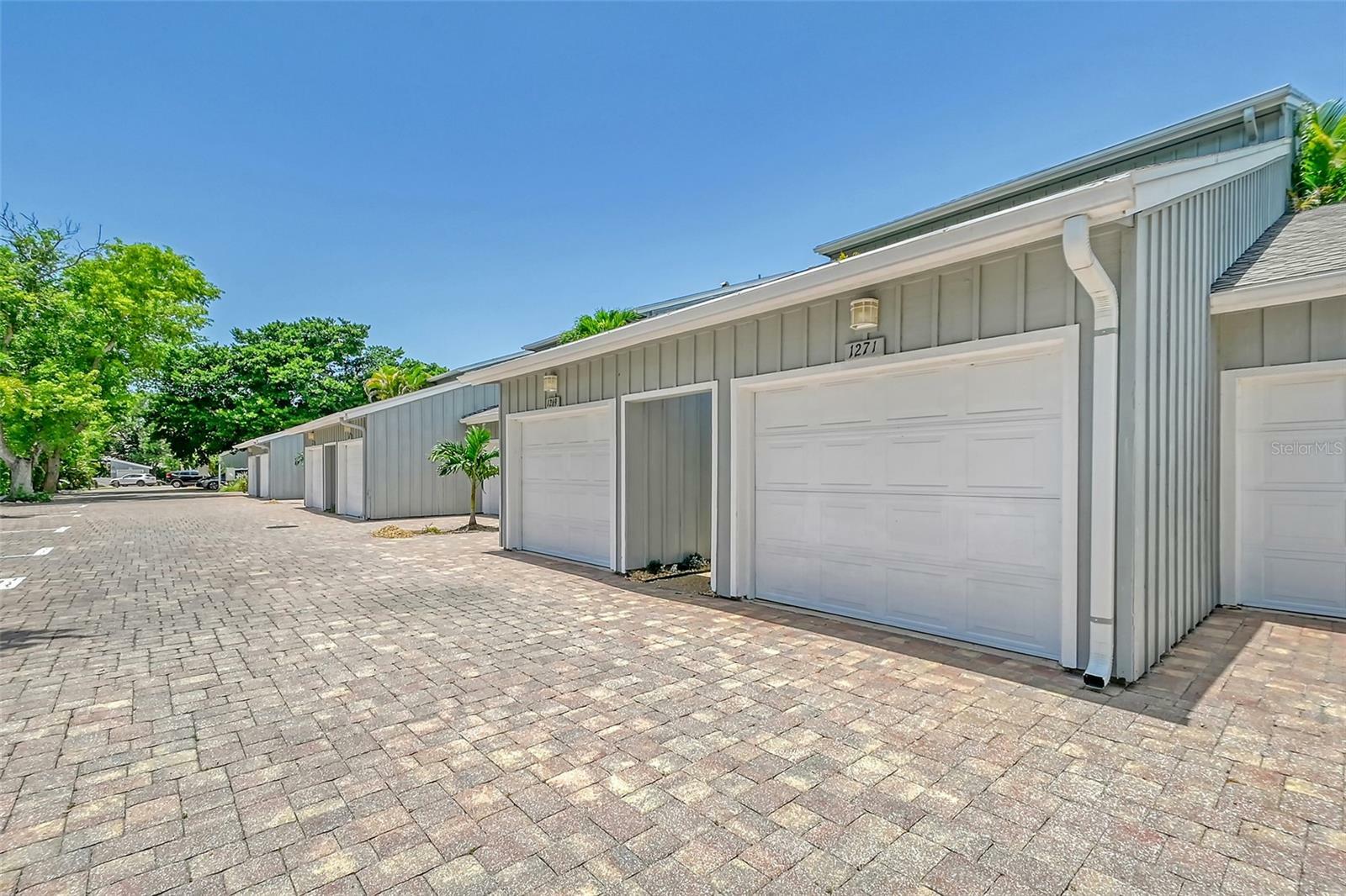 Property Photo:  1271 Dockside Place 215  FL 34242 