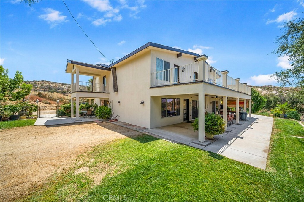 Property Photo:  33620 Oak Drive  CA 92544 