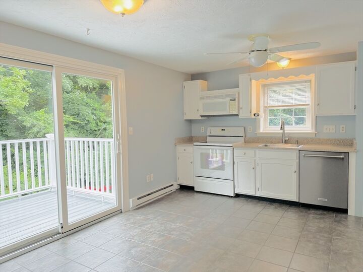 Property Photo:  13 Cedar Sq 13  MA 02054 