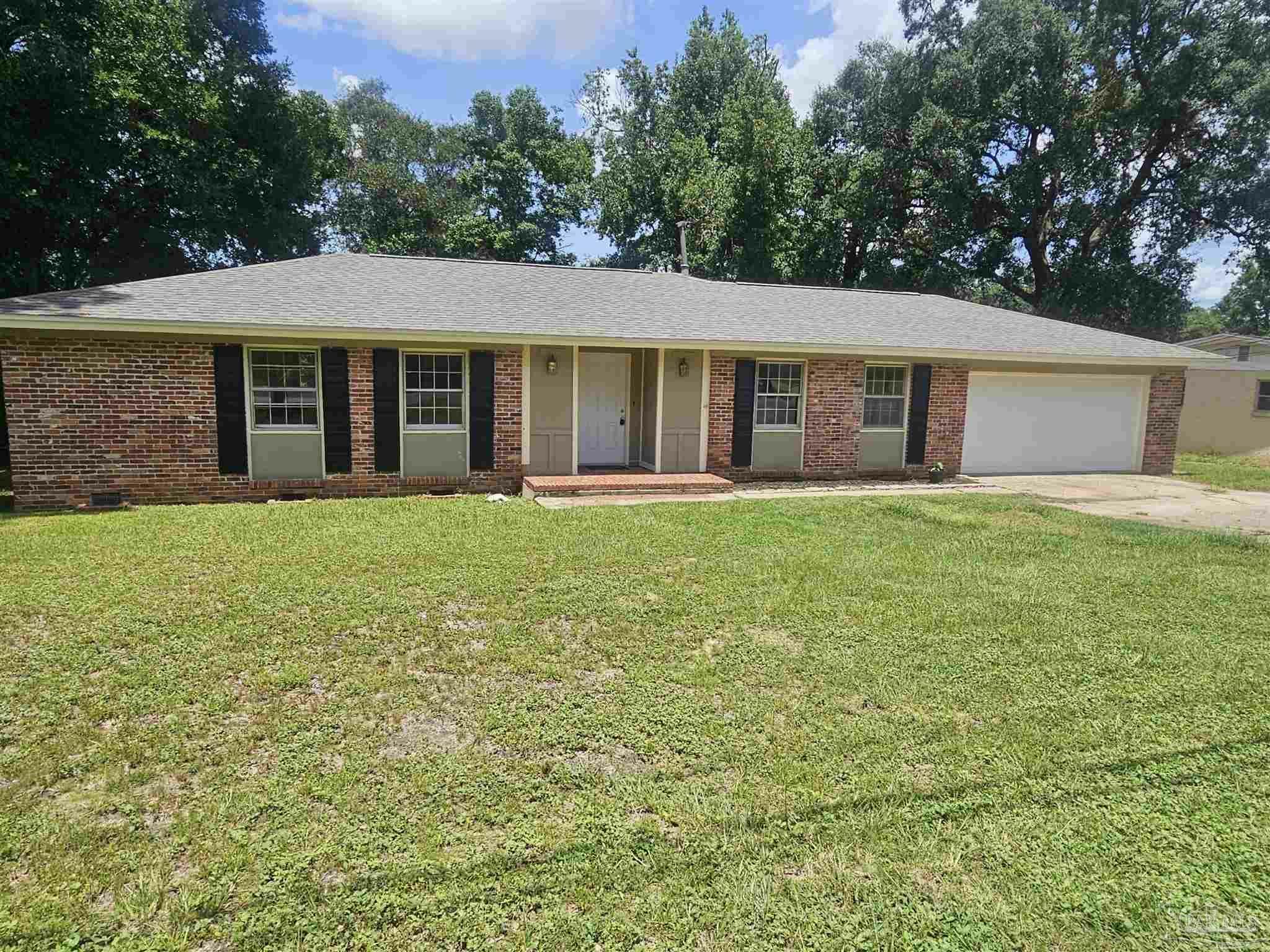 Property Photo:  6496 Berryhill Rd  FL 32570 