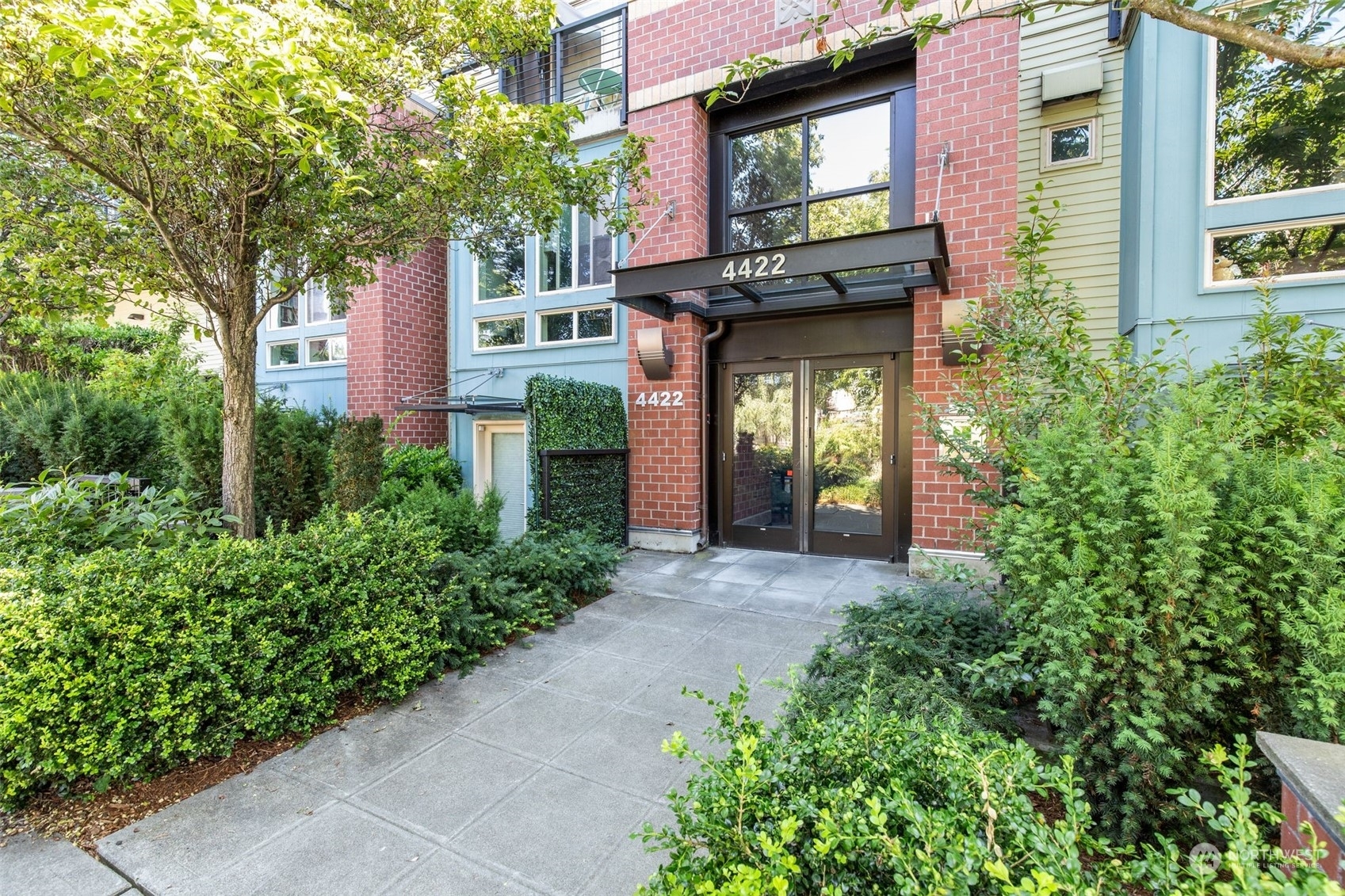 Property Photo:  4422 Bagley Avenue N 207  WA 98103 