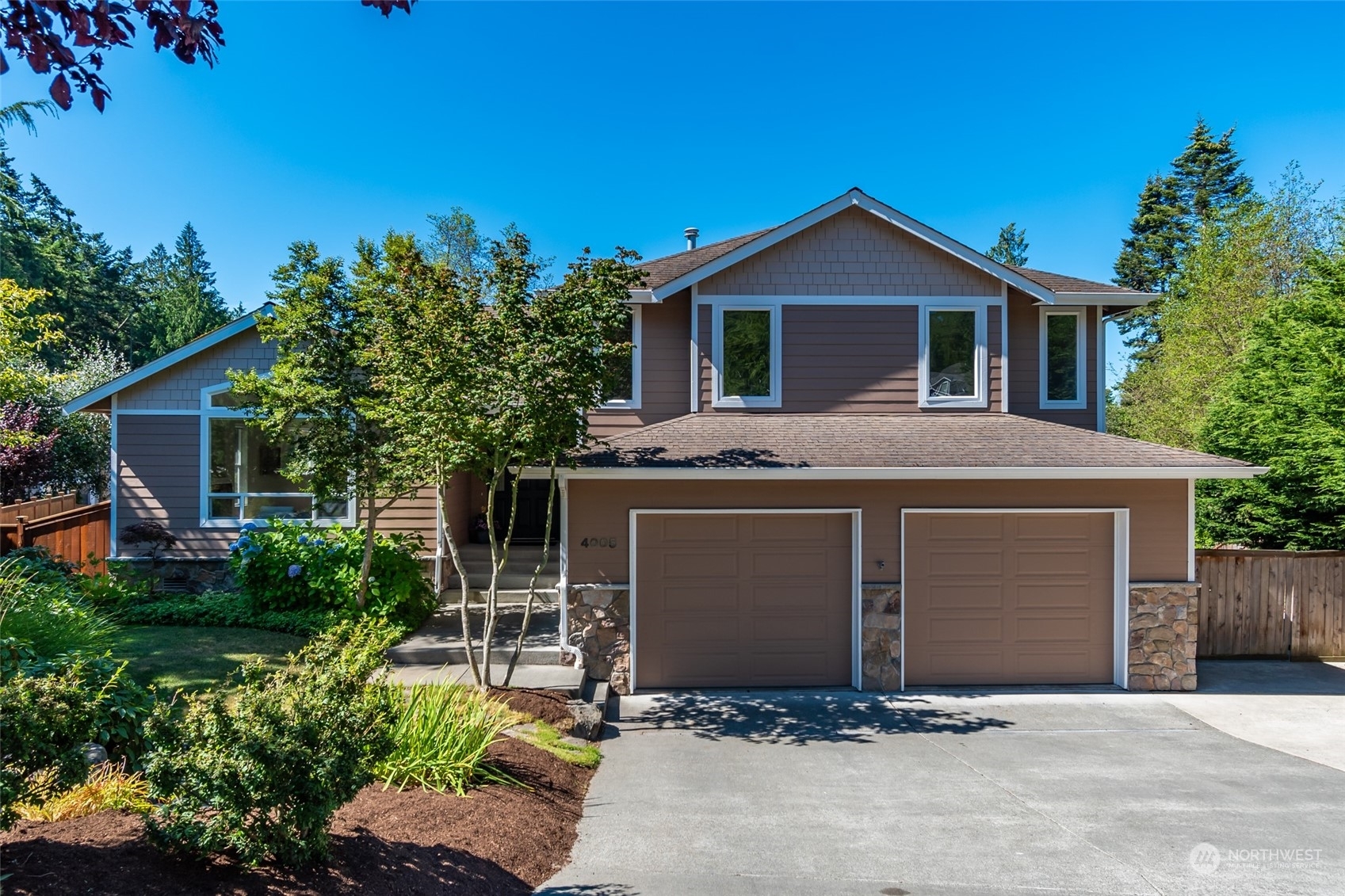 Property Photo:  4005 Robin Court  WA 98221 