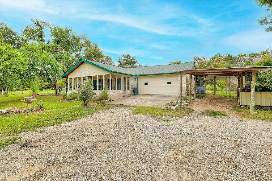 Property Photo:  114 Trailridge Road  TX 78633 