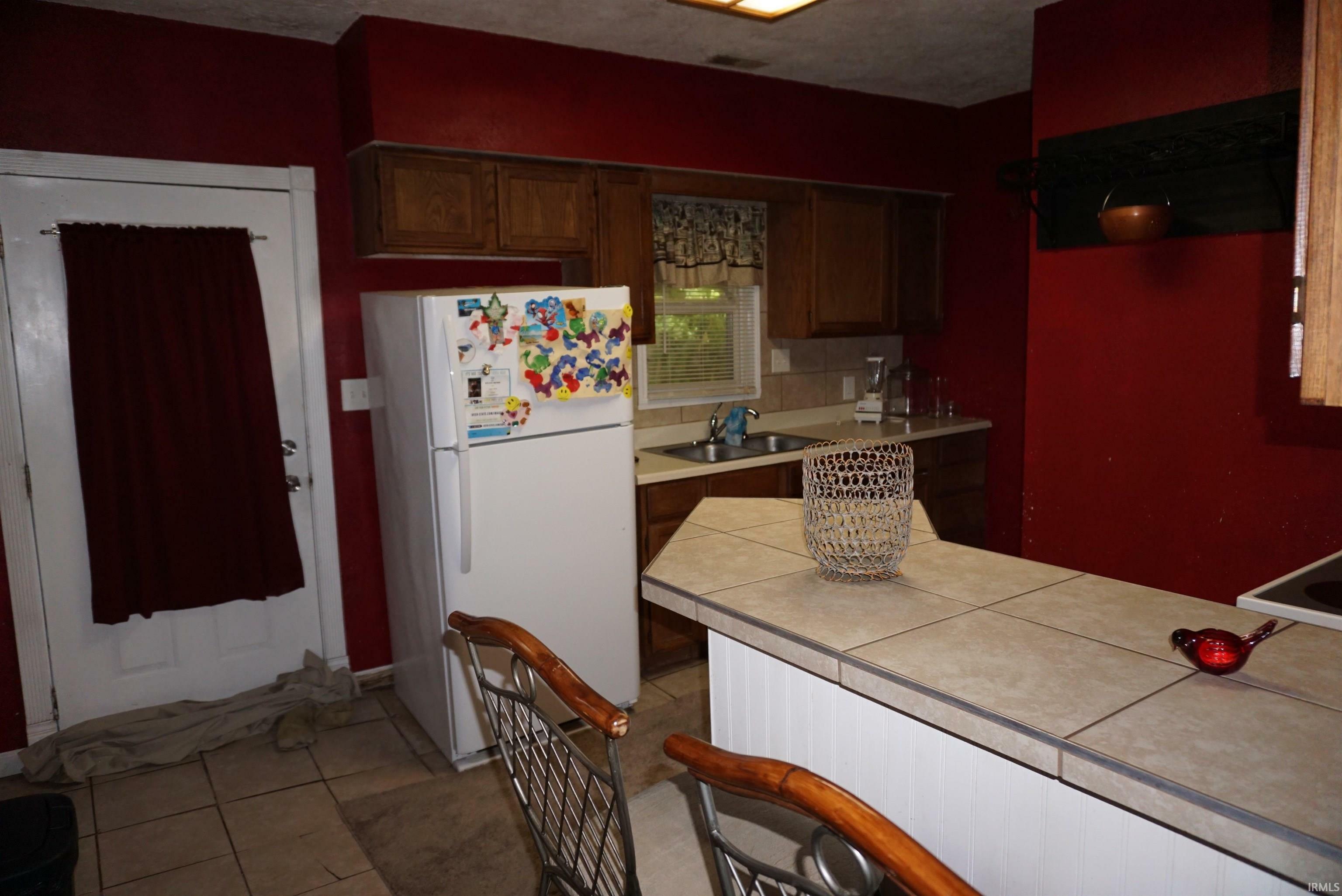 Property Photo:  1004 Cherry Street  IN 47713 