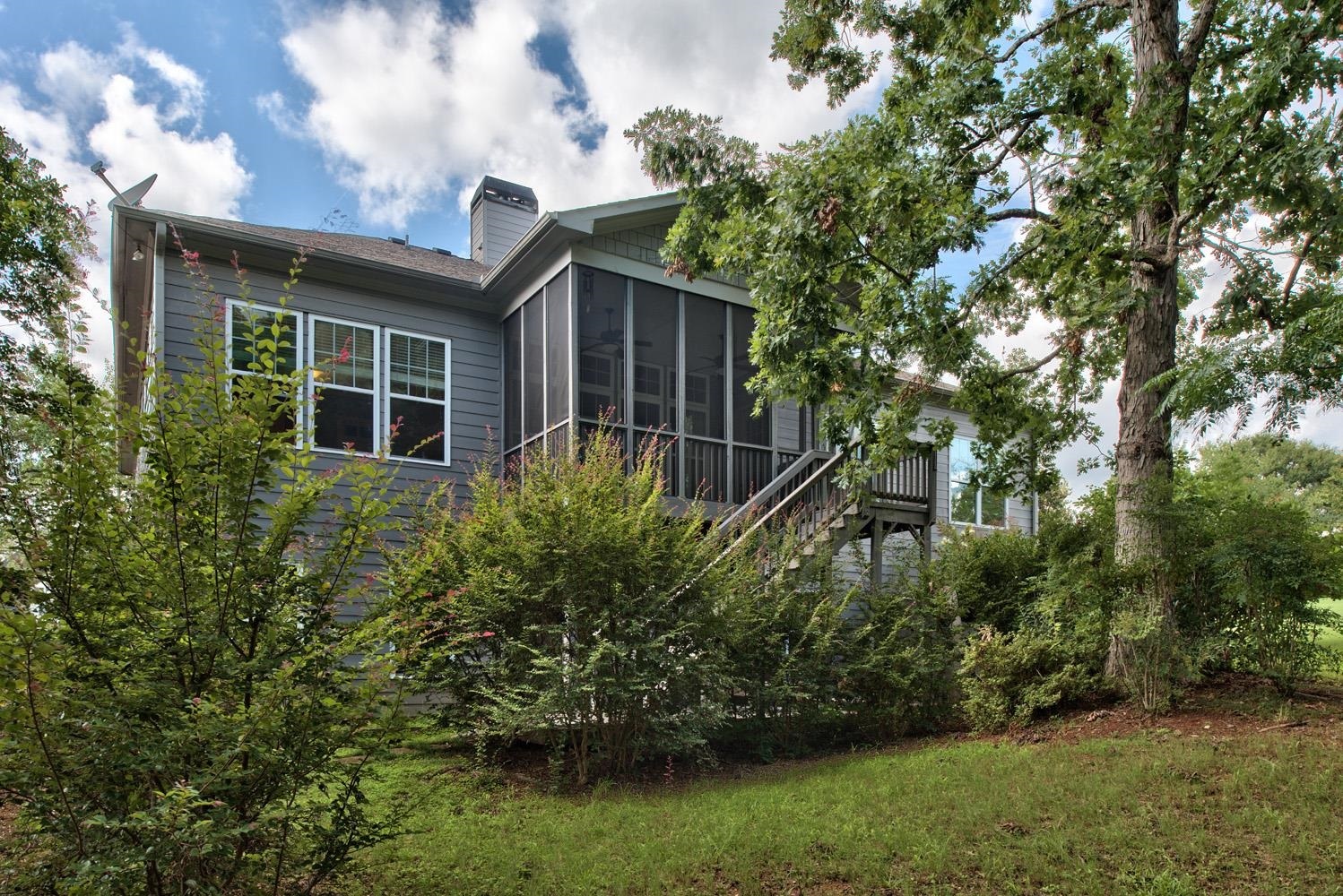 Property Photo:  1105 Creekwood Circle  GA 30650 