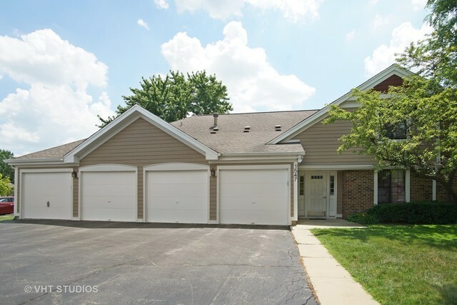 Property Photo: 1547 7 Pines Road D2 IL 60193