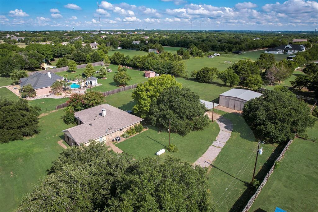 Property Photo: 5041 Hidden Lake Trail TX 76065
