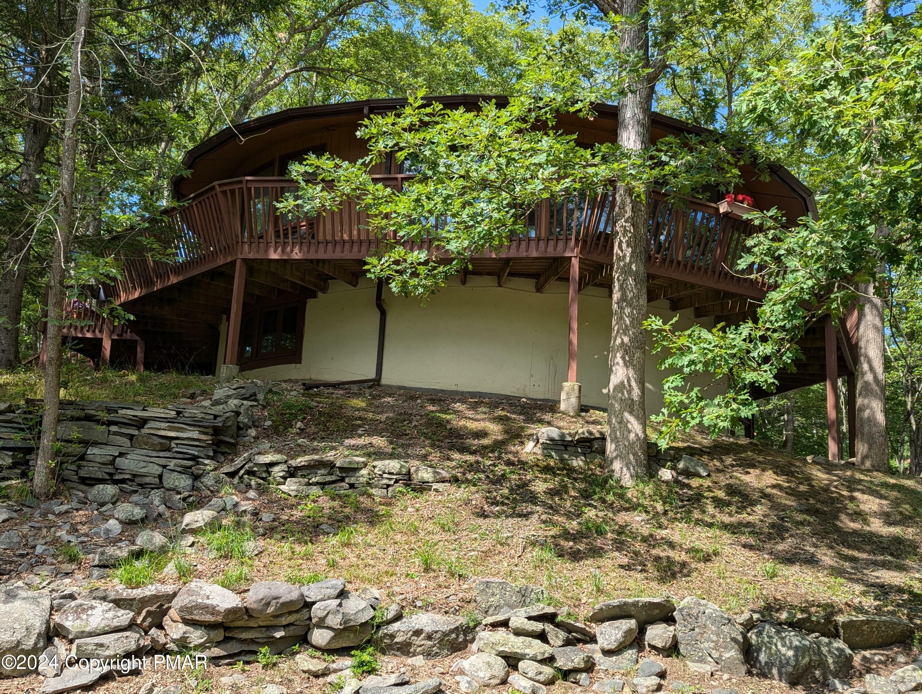 Property Photo:  6194 Decker Road  PA 18324 