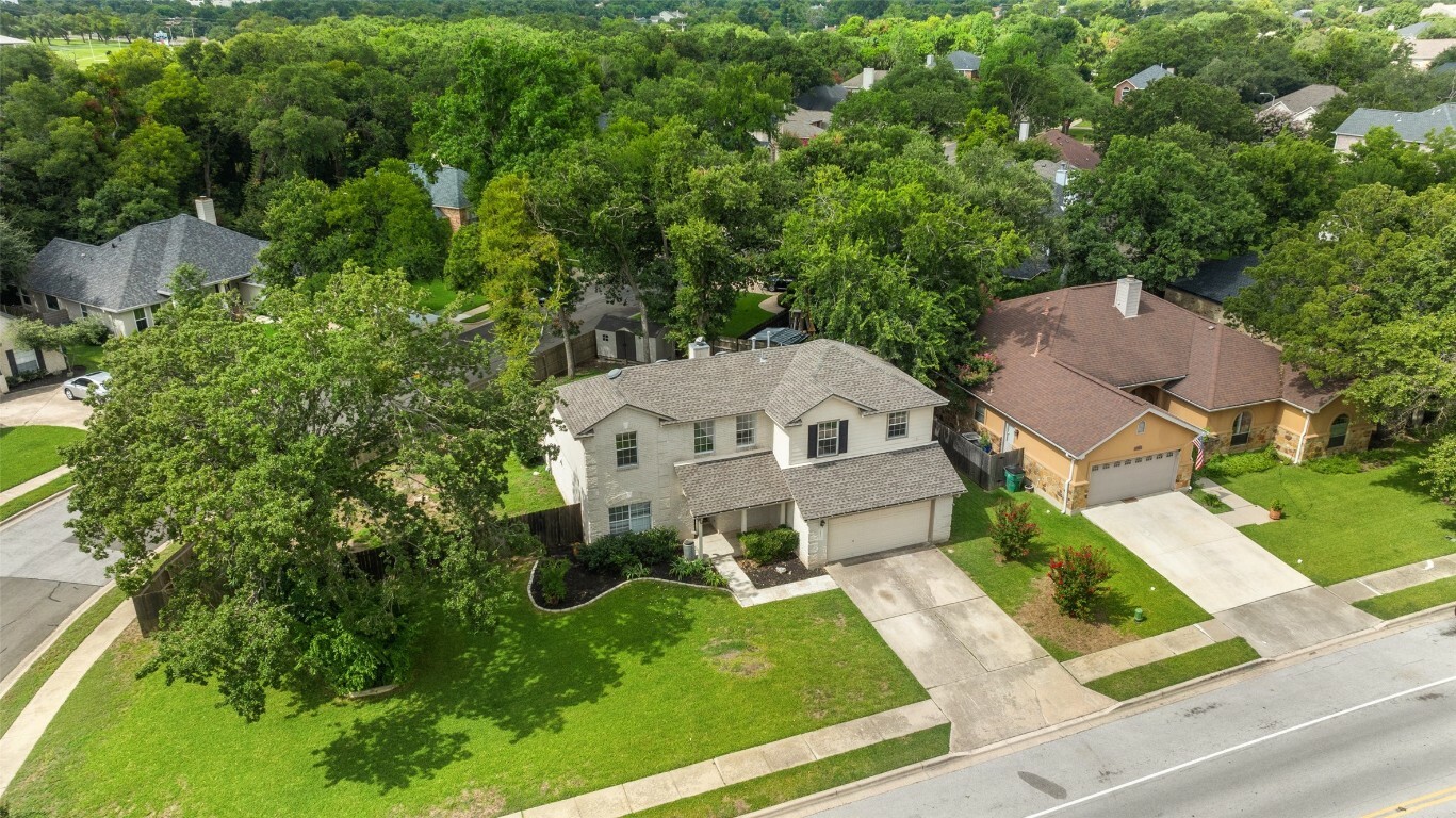 Property Photo:  2827 Little Elm Trail  TX 78613 