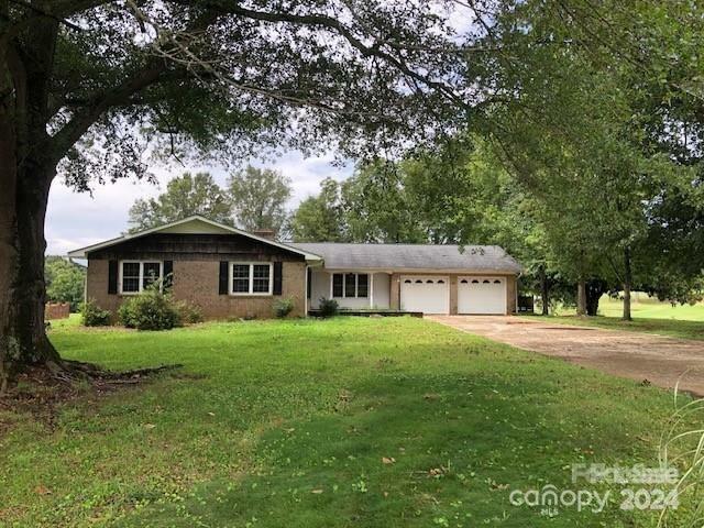 Property Photo:  3006 Fieldstone Lane  NC 28152 