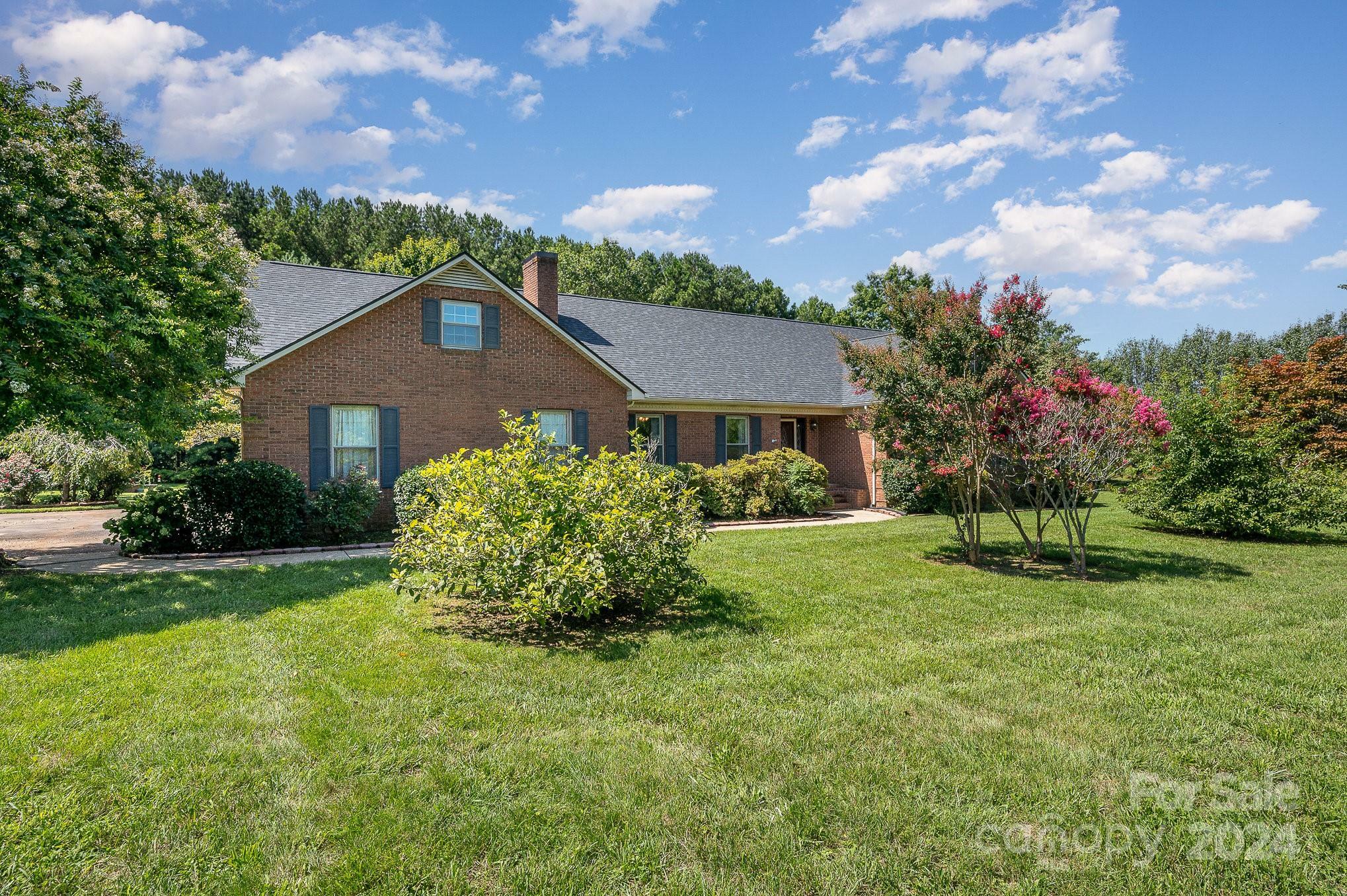 Property Photo: 231 Scism Road NC 28086