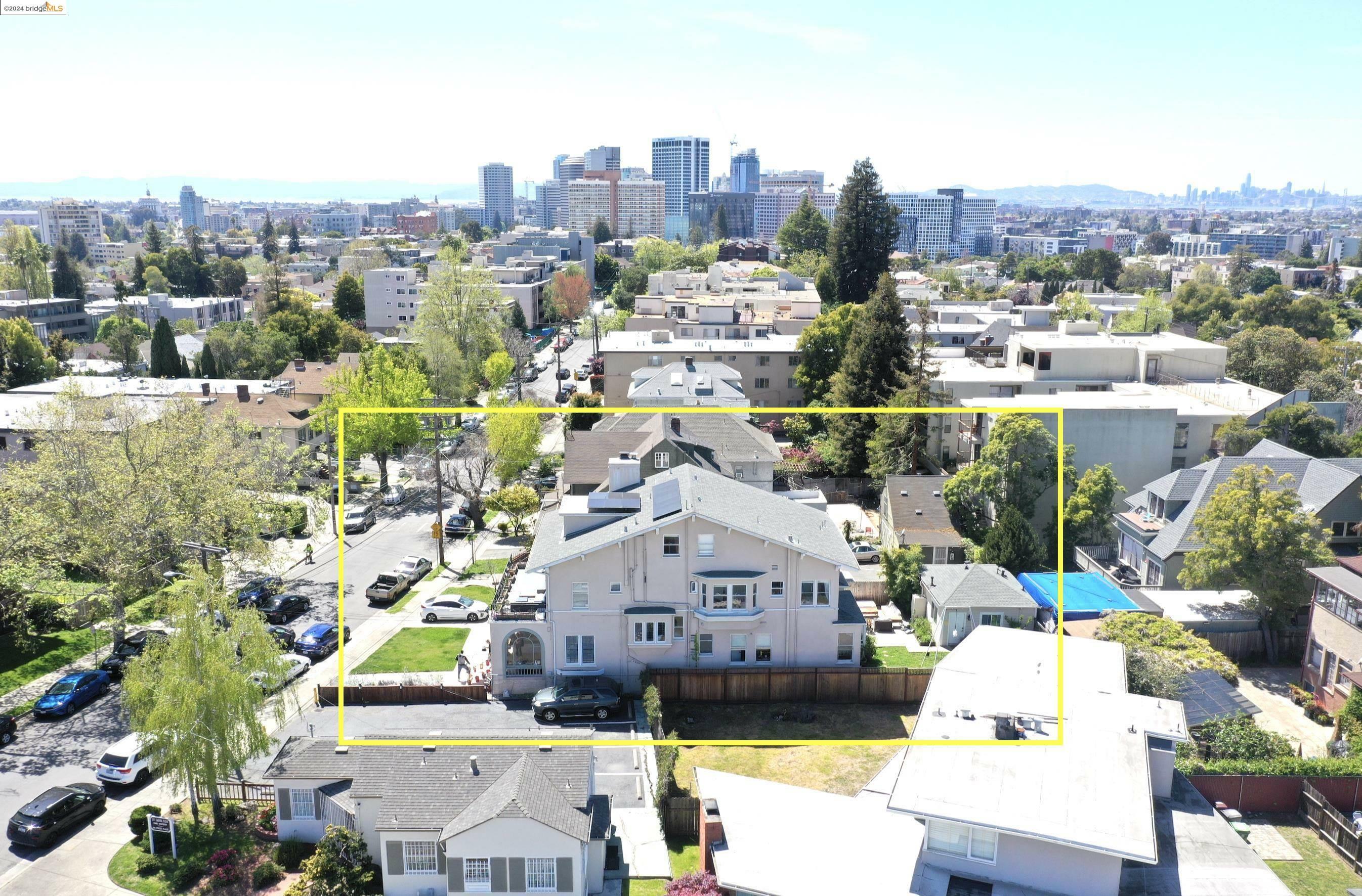 Property Photo:  435 Vernon St  CA 94610 