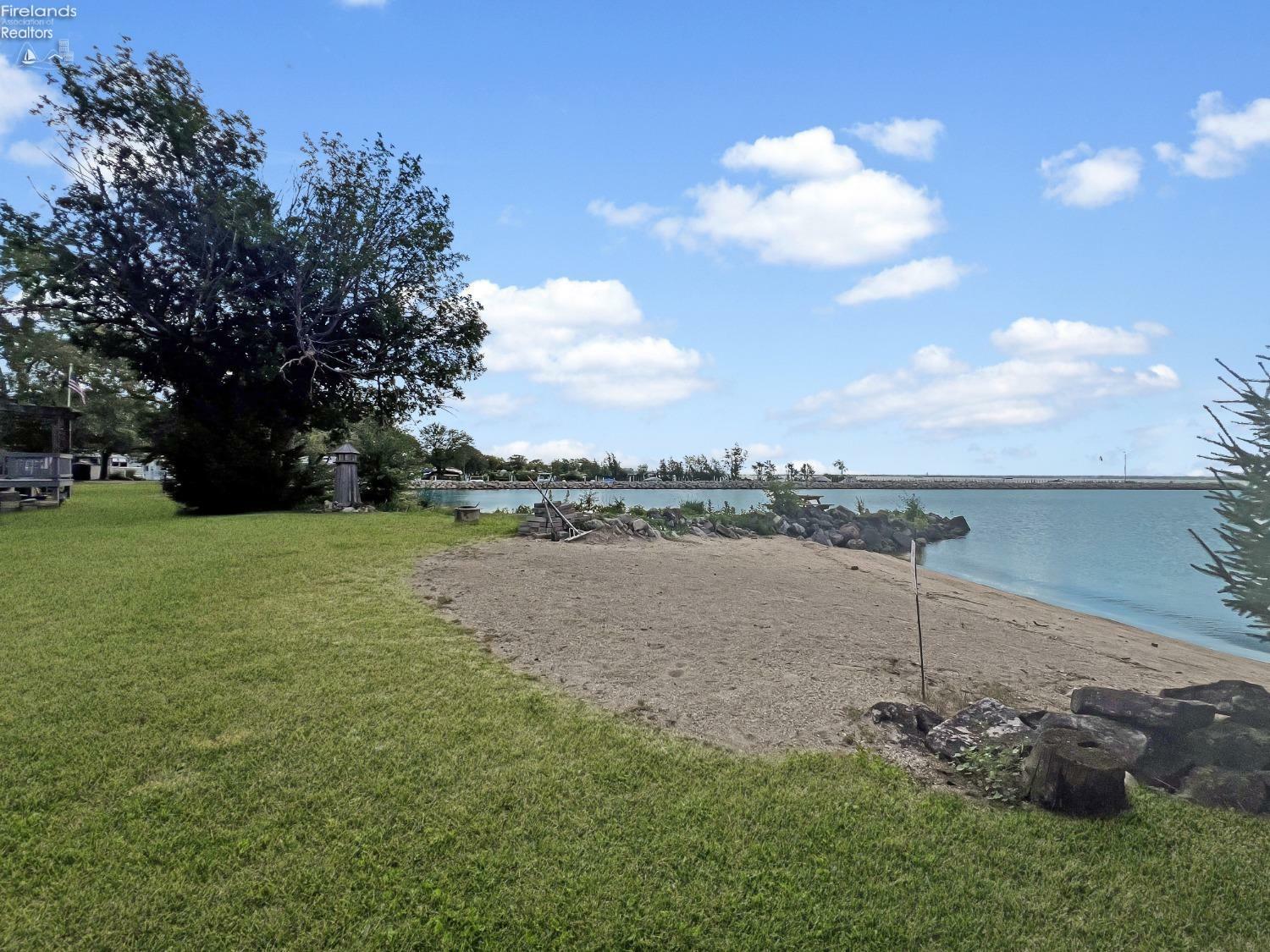 Property Photo:  7404 E Bayshore Road  OH 43440 