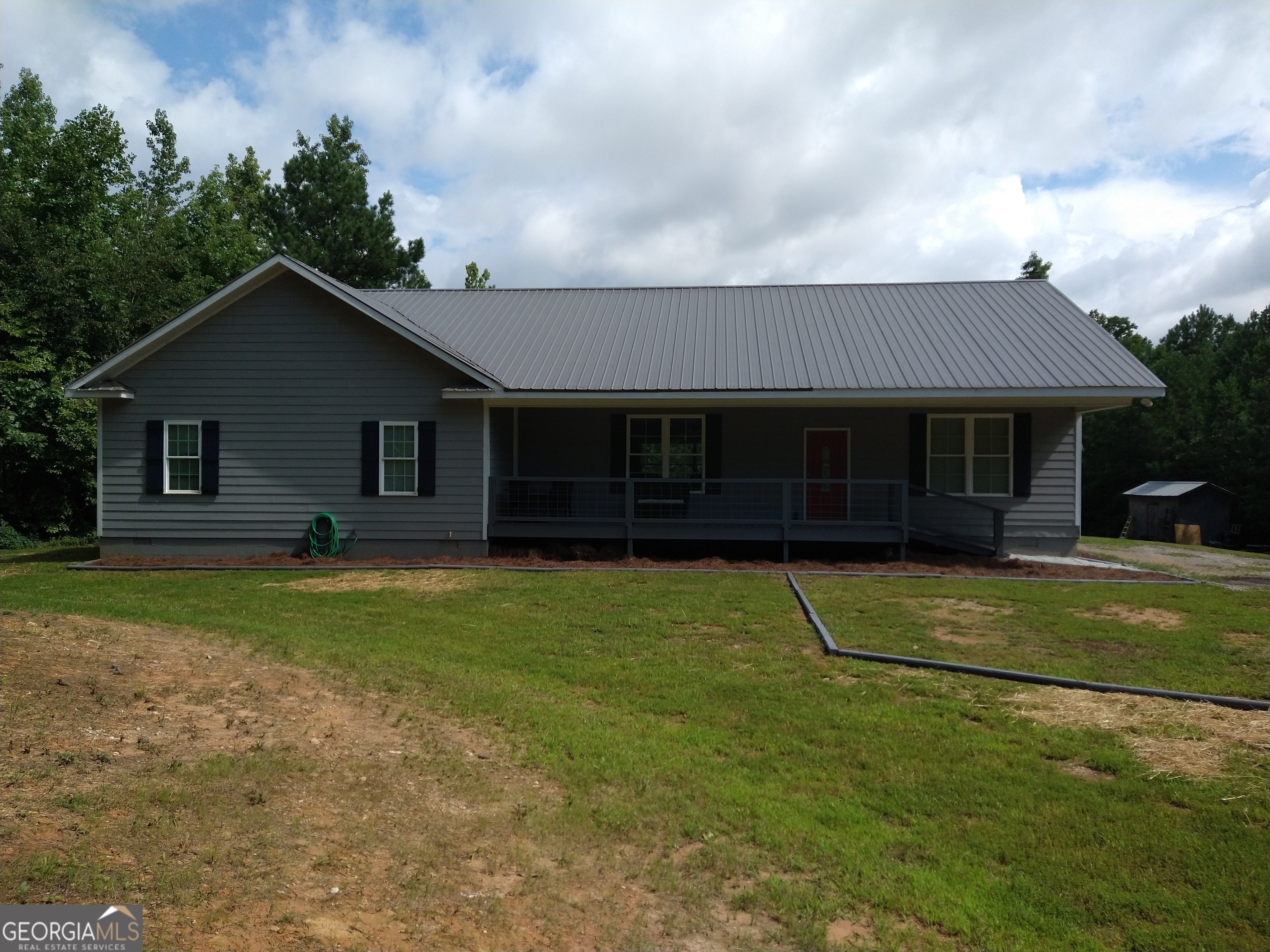 Property Photo: 2704 Crossroads Church Road GA 30113