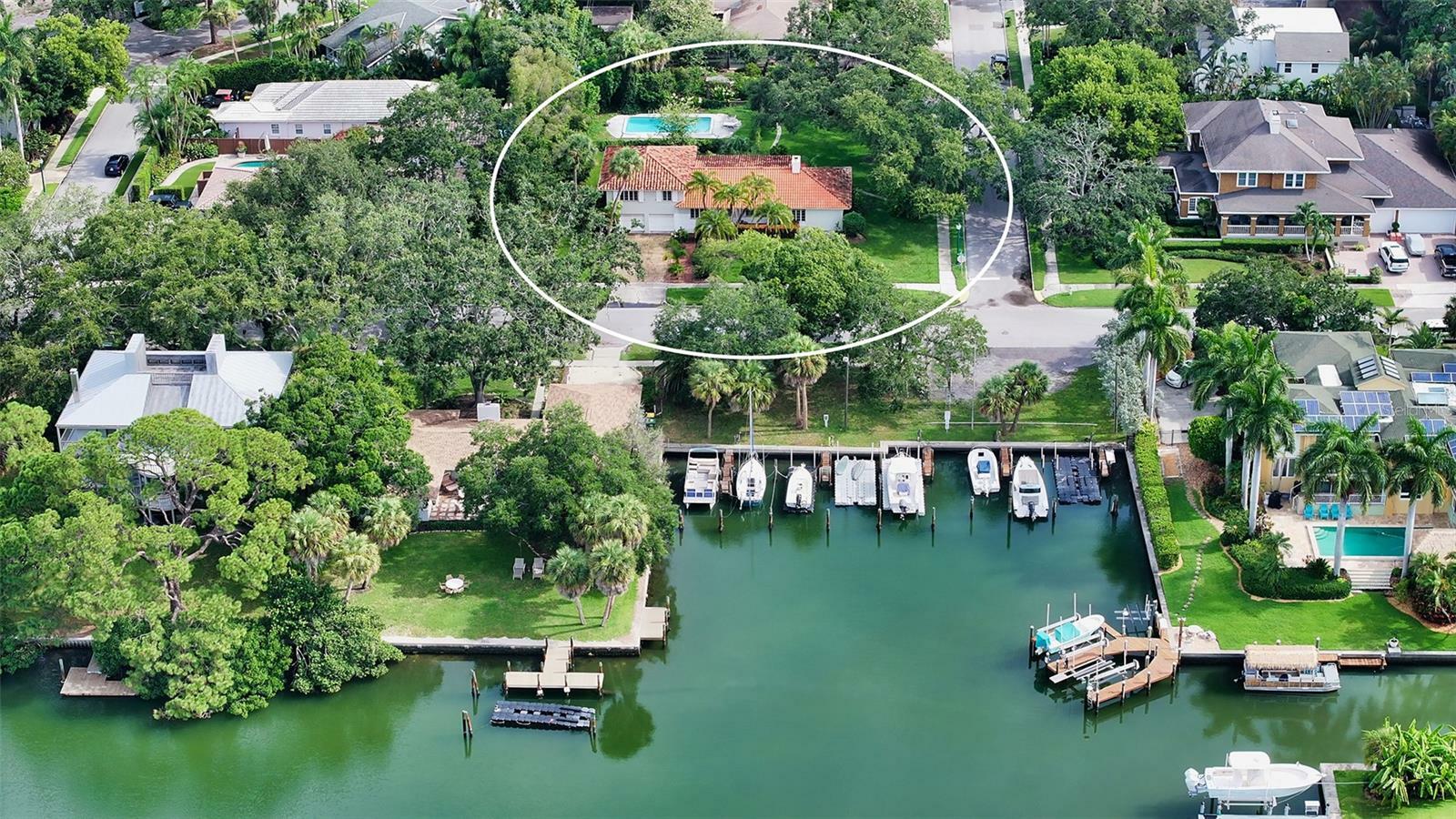 Property Photo:  1549 Gulfview Drive  FL 34236 