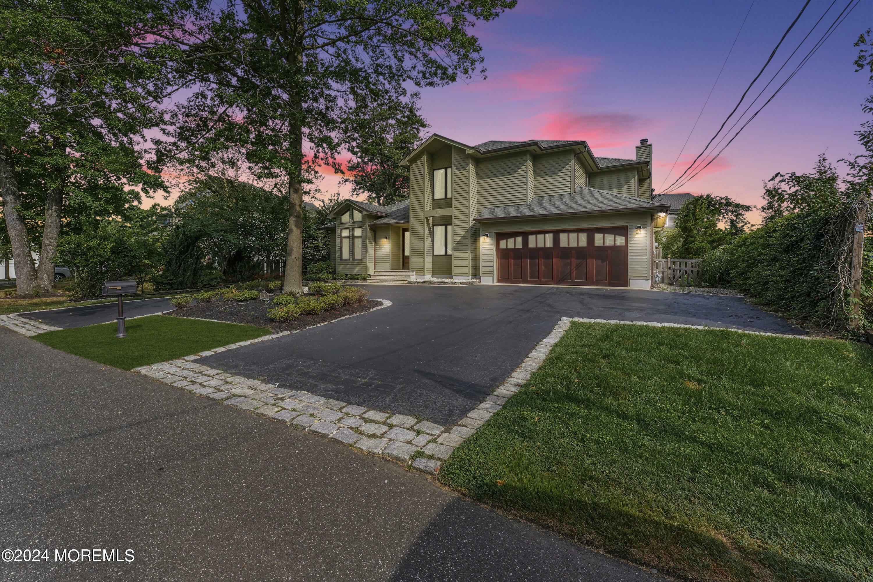 Property Photo:  15 Bungalow Place  NJ 07757 