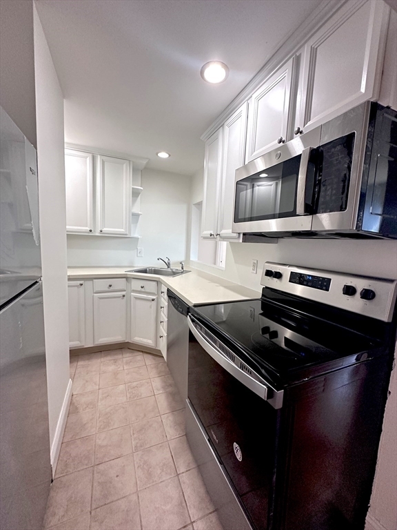 Property Photo:  382-384 Watertown St 2R  MA 02458 