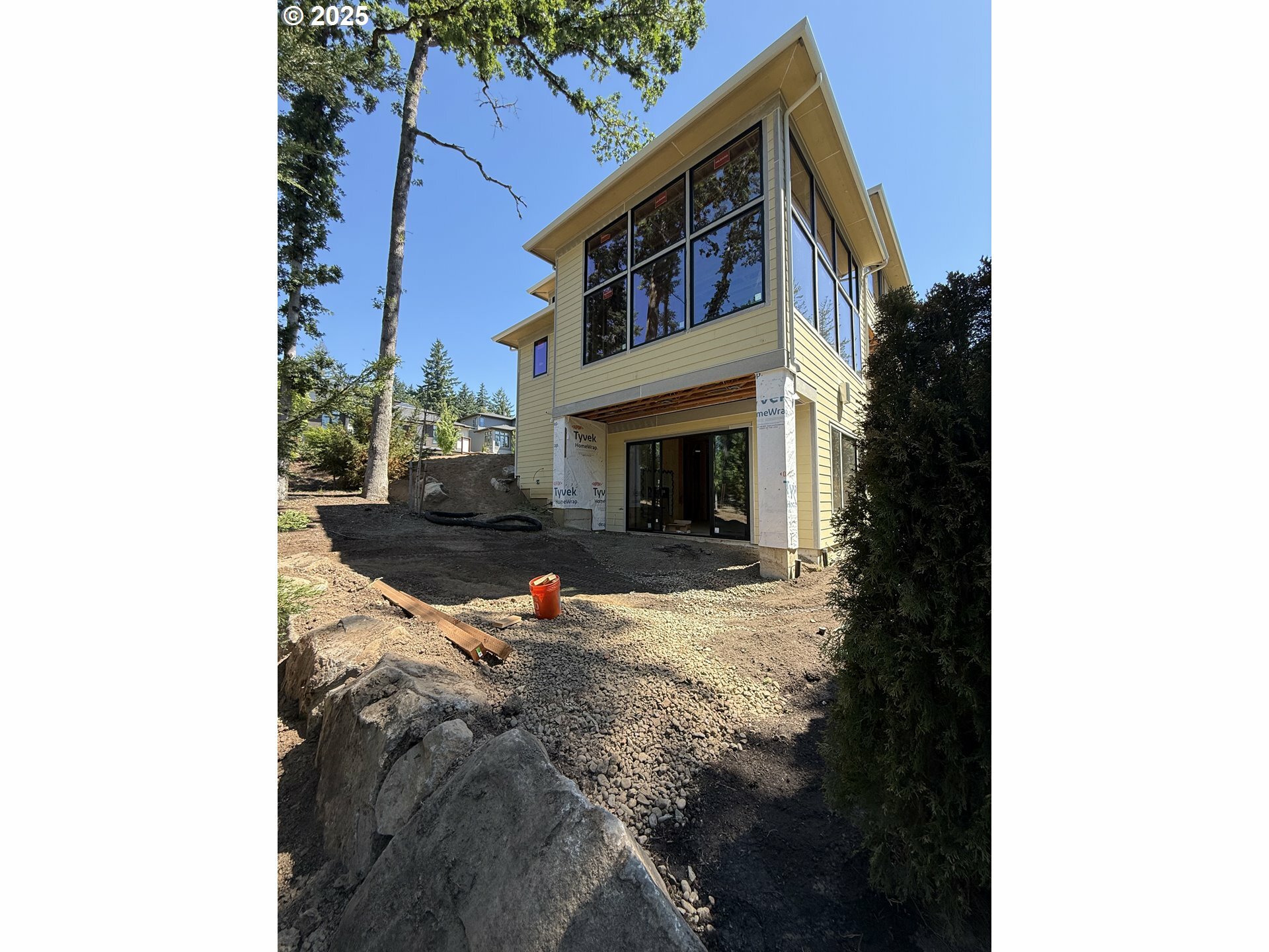 Property Photo: 5010 Park Bluff Pl OR 97035