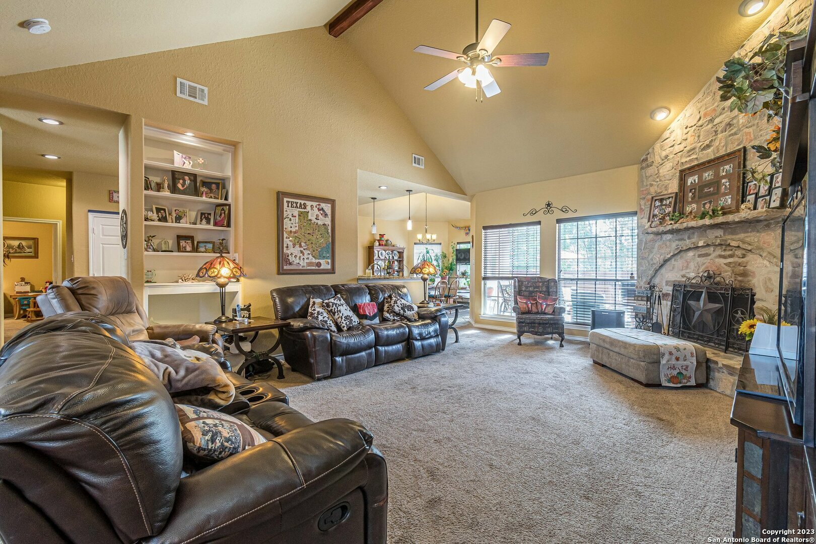 Property Photo:  217 Meadowlark Ln  TX 78123 