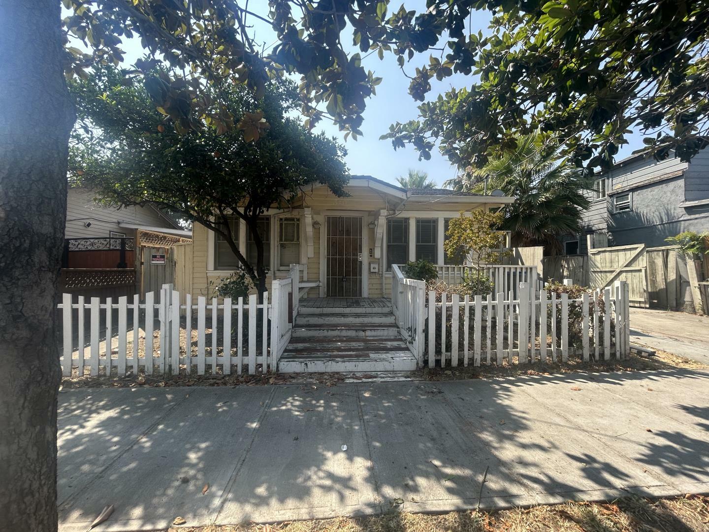 Property Photo:  310 Margaret Street  CA 95112 