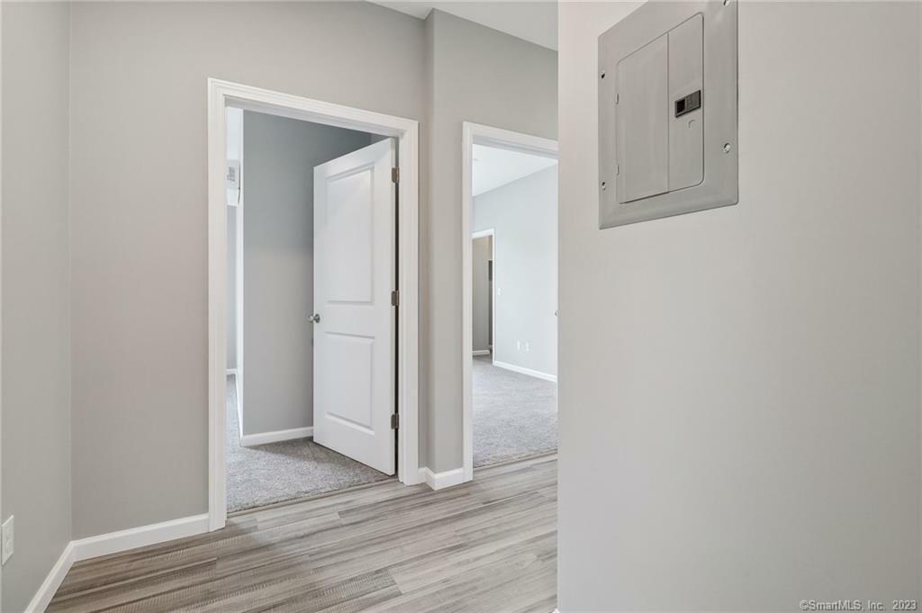 Property Photo: 10 Steele Boulevard 202 CT 06037