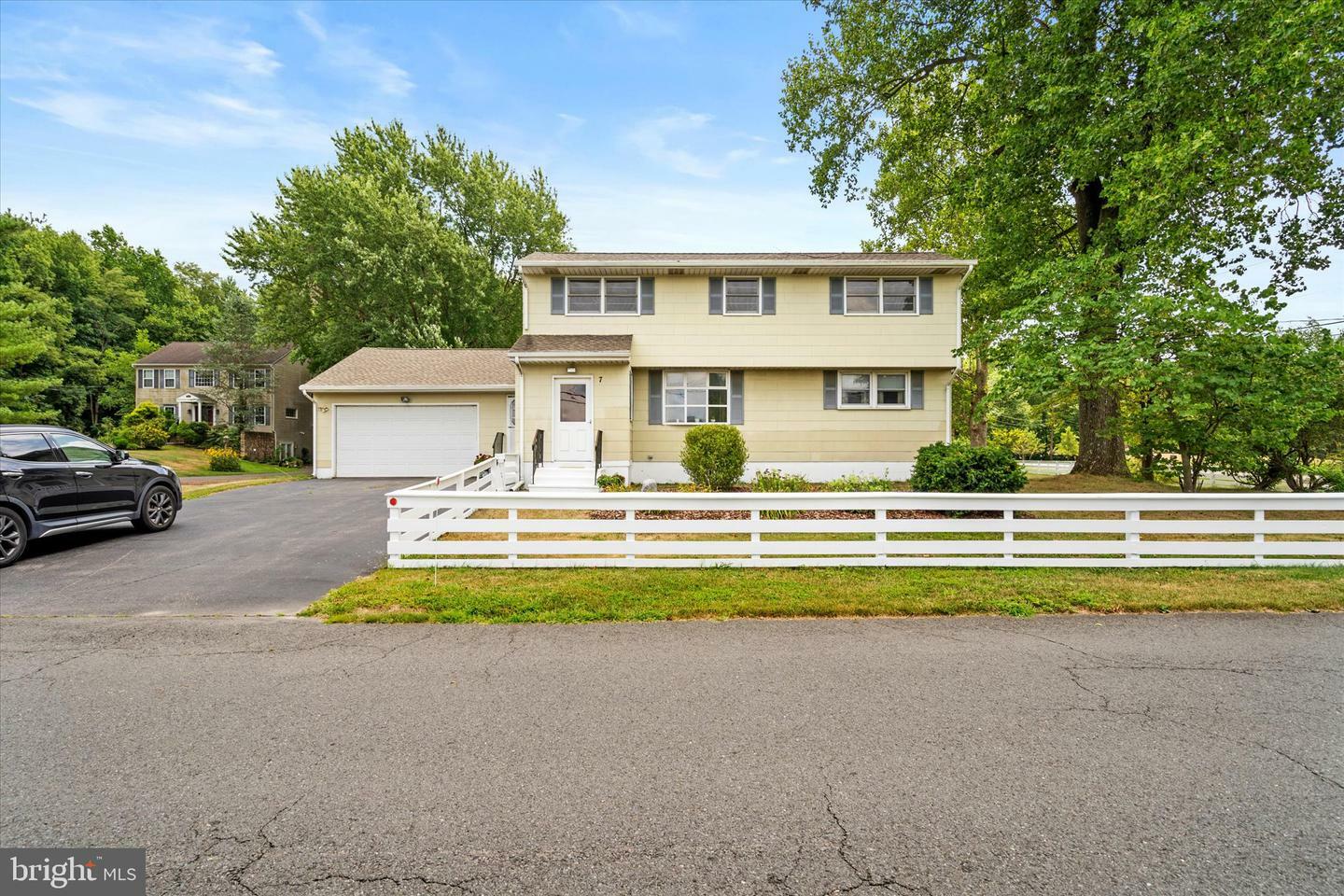 Property Photo:  7 Burke Road  NJ 08691 