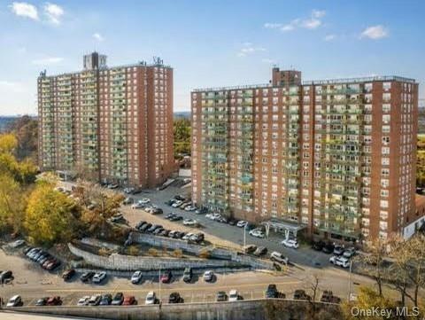 1841 Central Park Avenue 9N  Yonkers NY 10710 photo