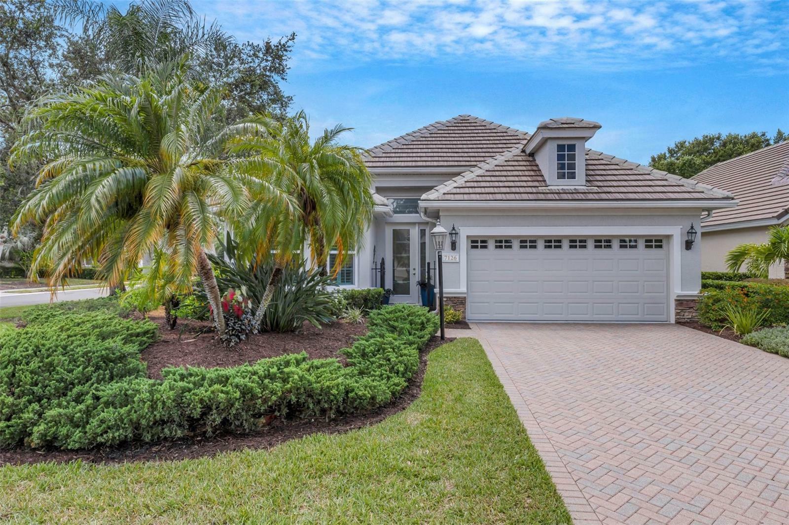 Property Photo:  7126 Sandhills Place  FL 34202 