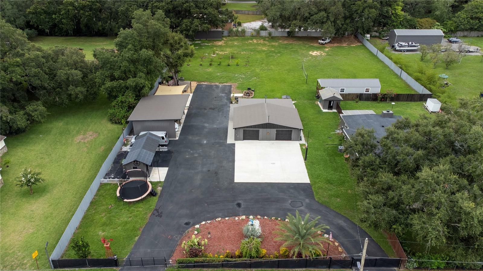 Property Photo:  1817 Demastus Lane  FL 34761 