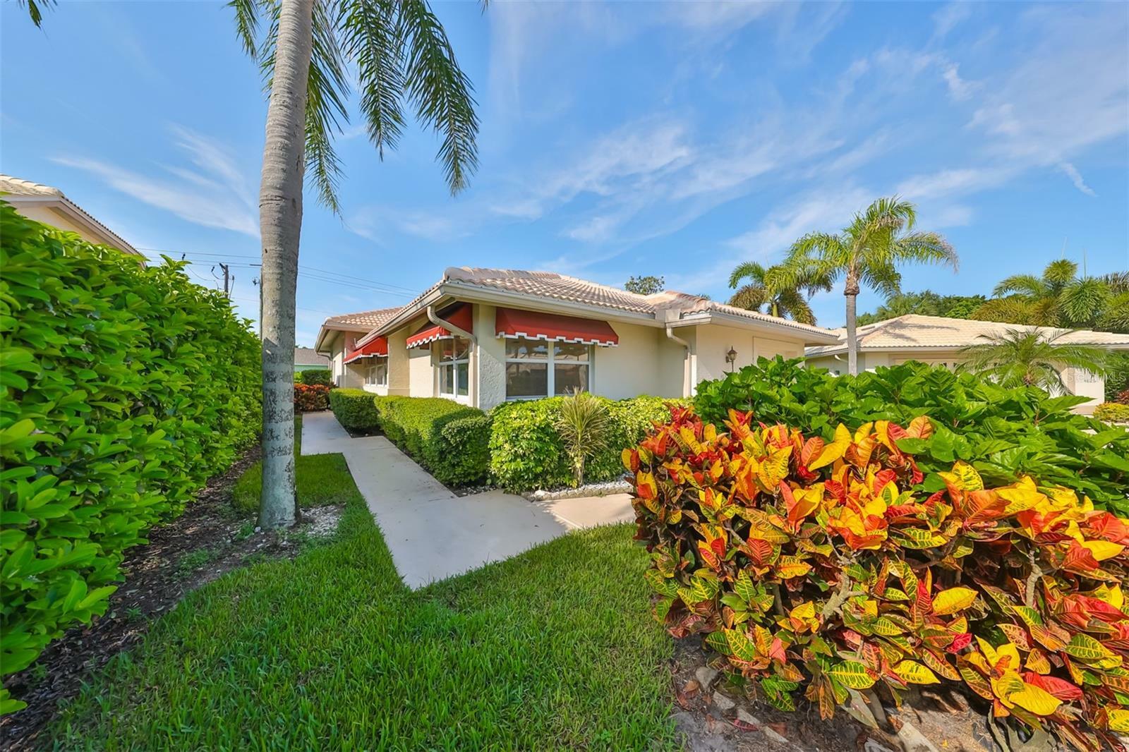 Property Photo: 4613 Muirfield Drive FL 34210