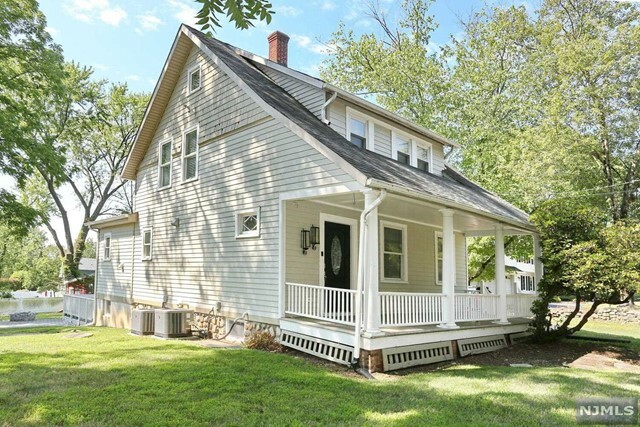 Property Photo:  687 Blue Hill Road  NJ 07675 