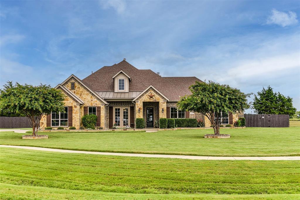Property Photo: 428 Rugged Drive TX 75154