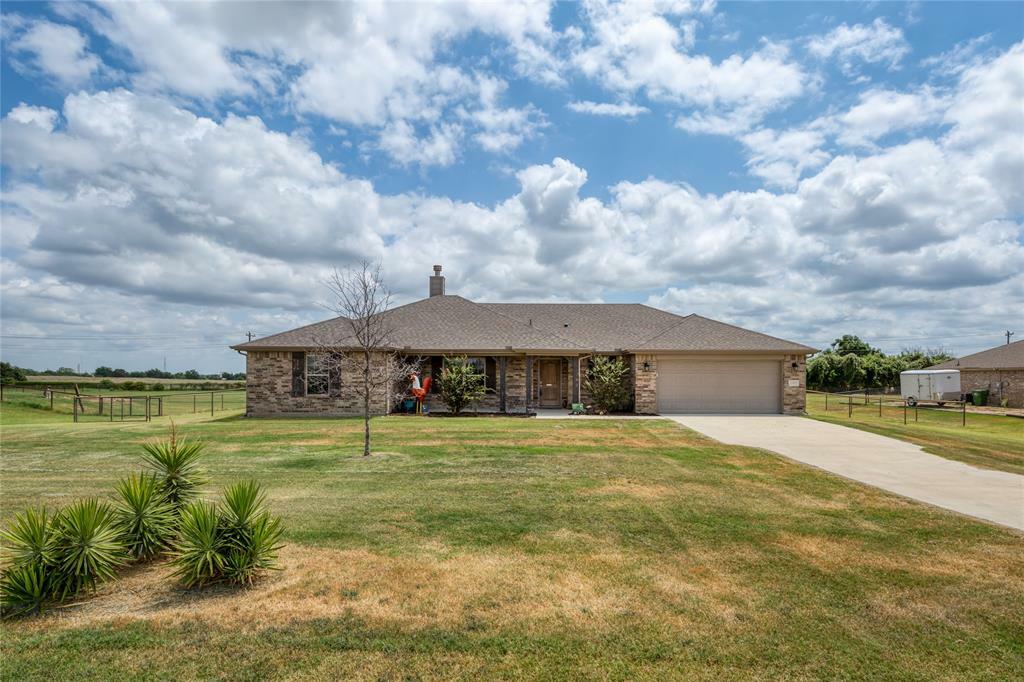 Property Photo:  195 Springwood Ranch Loop  TX 76082 