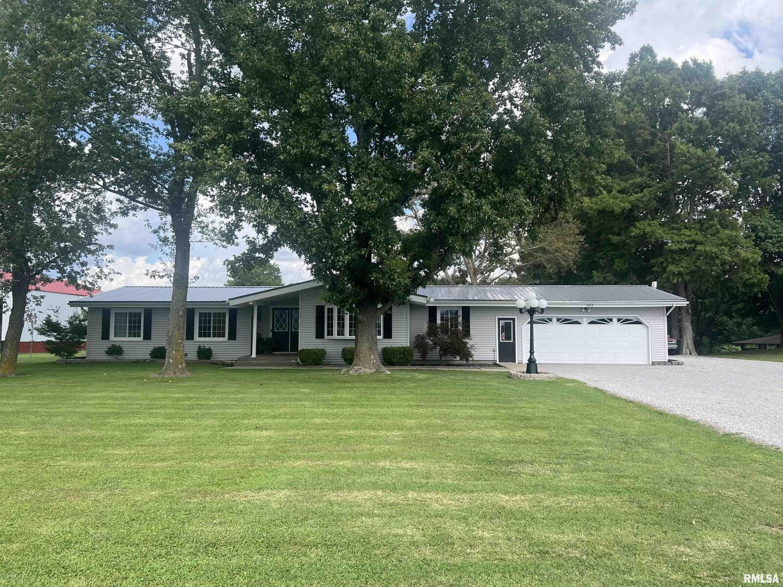 Property Photo:  682 McElvain Road  IL 62966 
