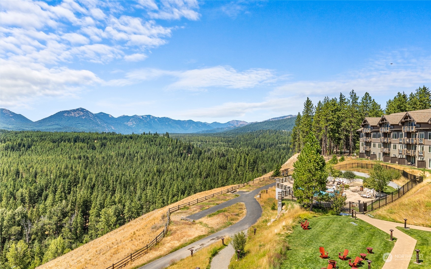 Property Photo:  3600 Suncadia Trail 4049  WA 98922 