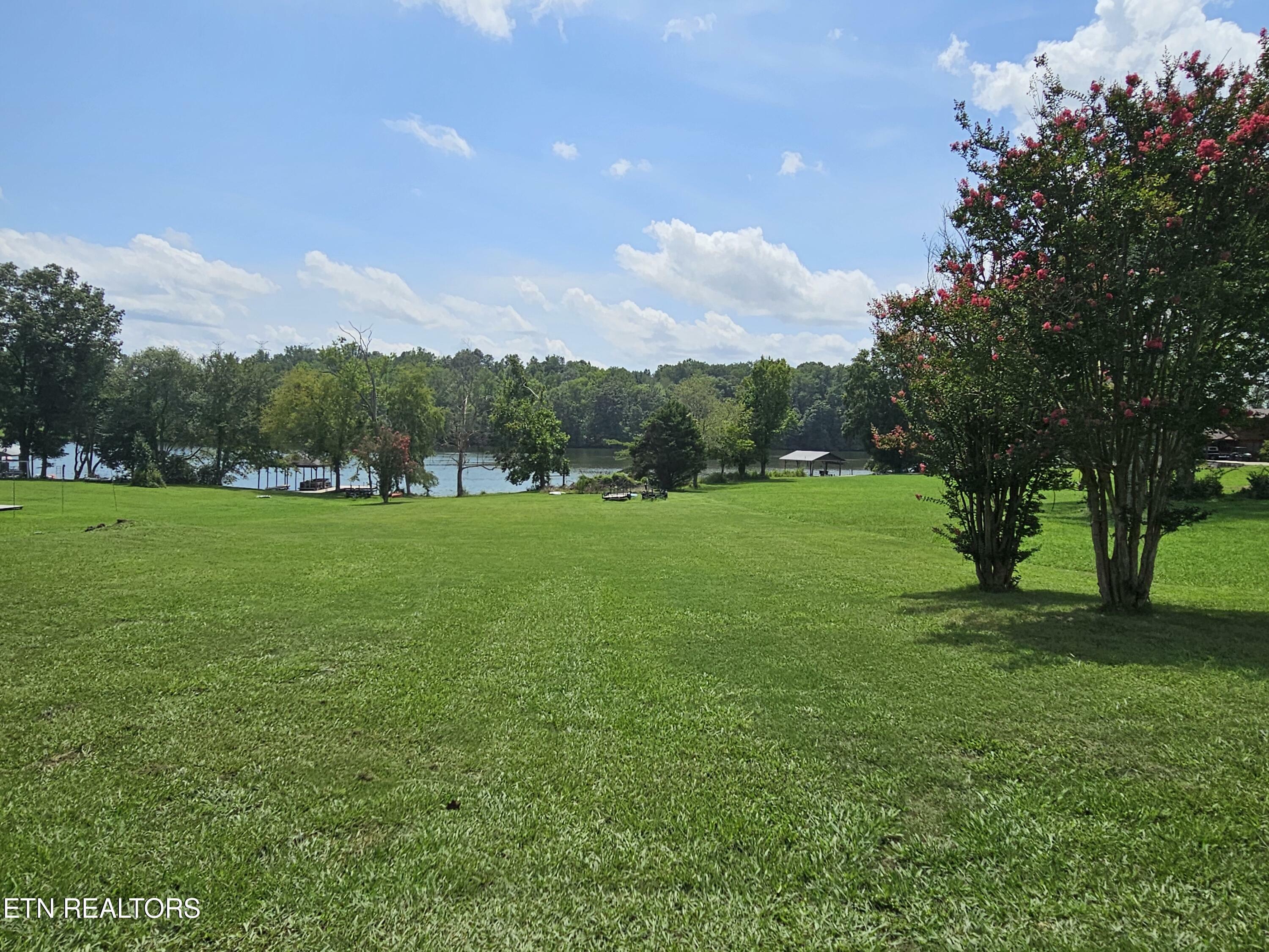 Property Photo:  570 Emory River Rd  TN 37748 