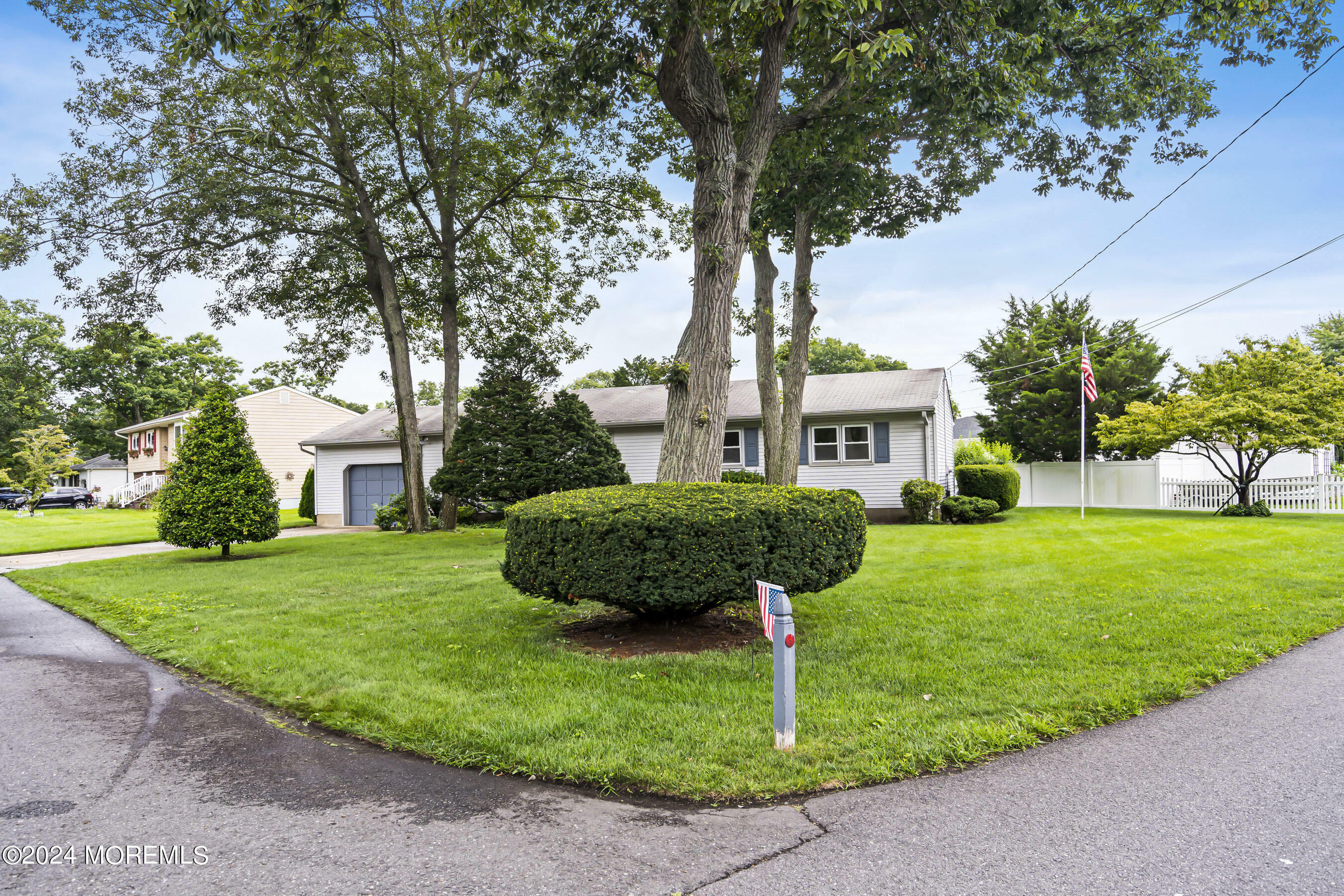 Property Photo:  229 Virginia Drive  NJ 08723 