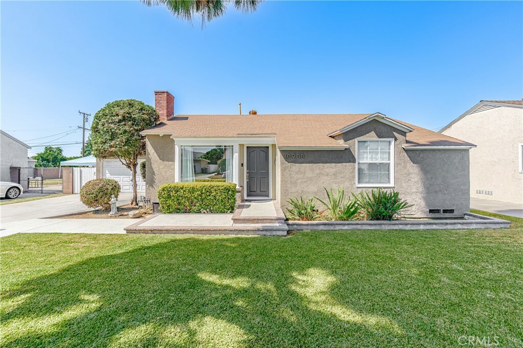 Property Photo: 10908 Townley Drive CA 90606
