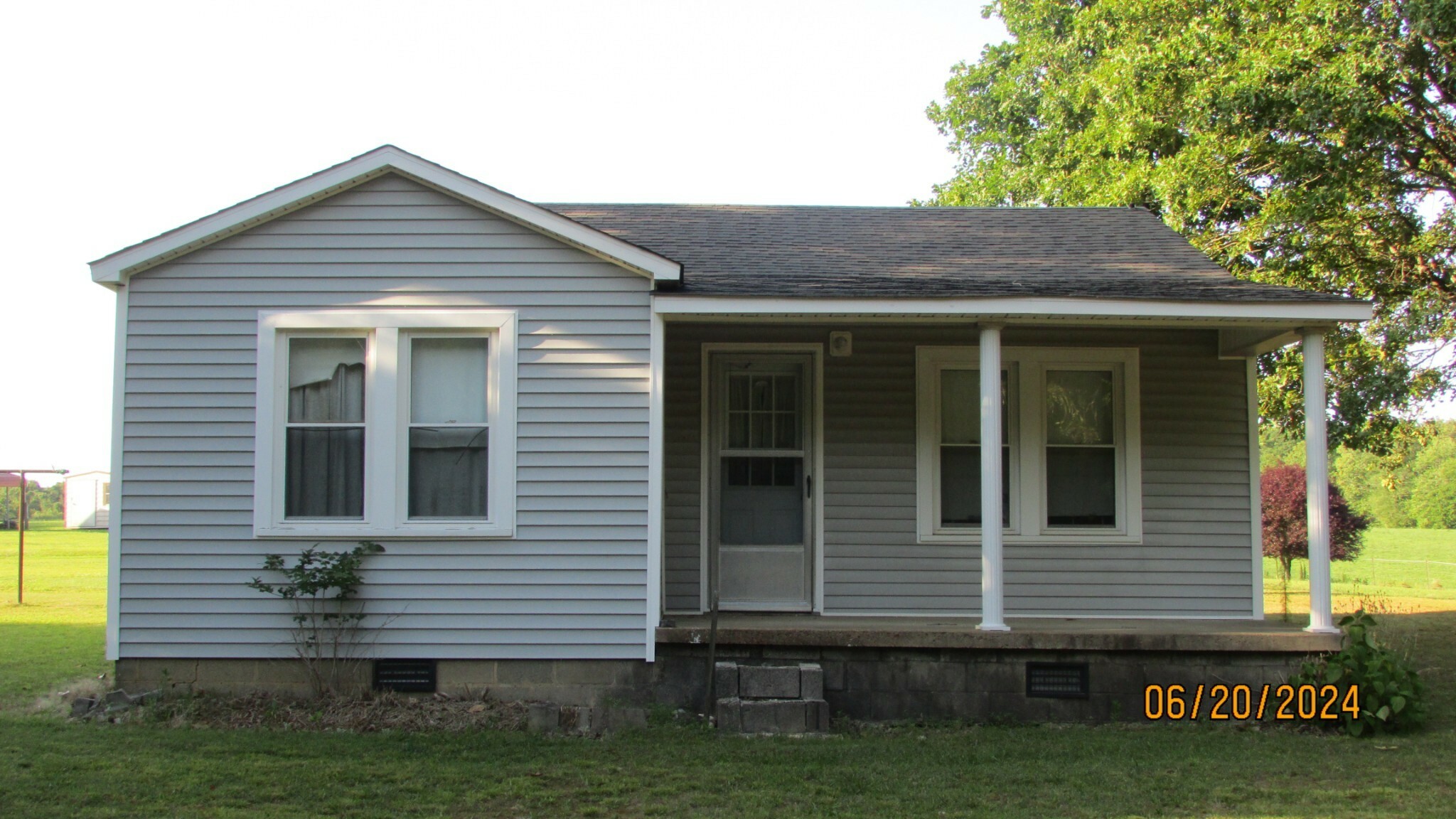 Property Photo:  2615 Chisholm Rd N  TN 38463 